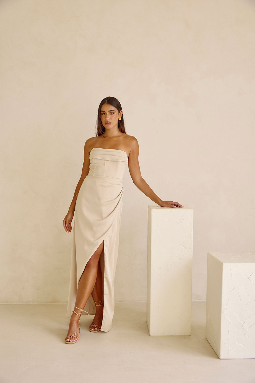 Vestido Midi Pela